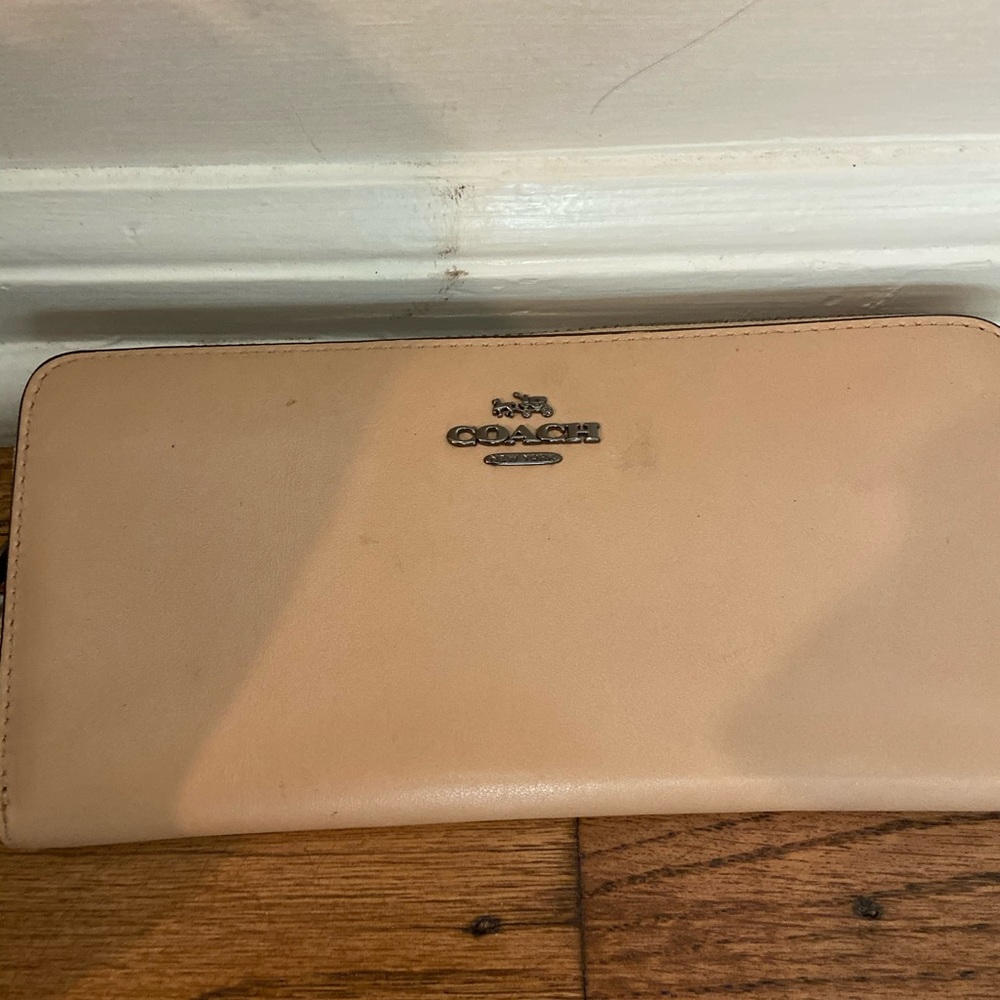 Coach Bag and Wallet - Tan Leather - Picture 3 of 16